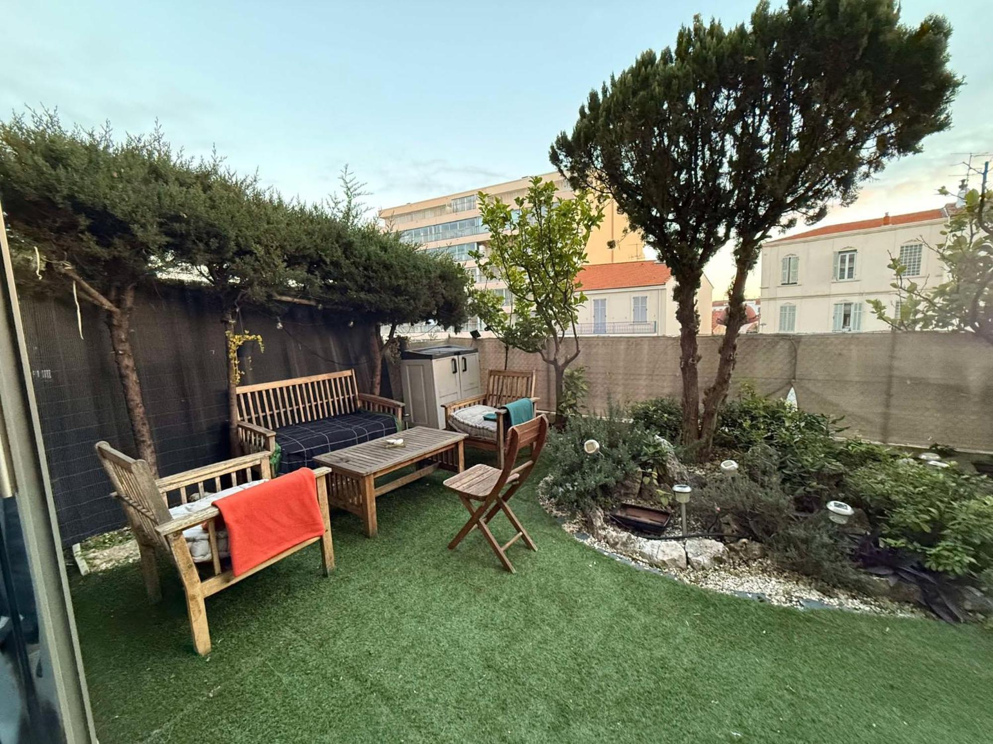 Appartement 13 Rue Edith Cavell *